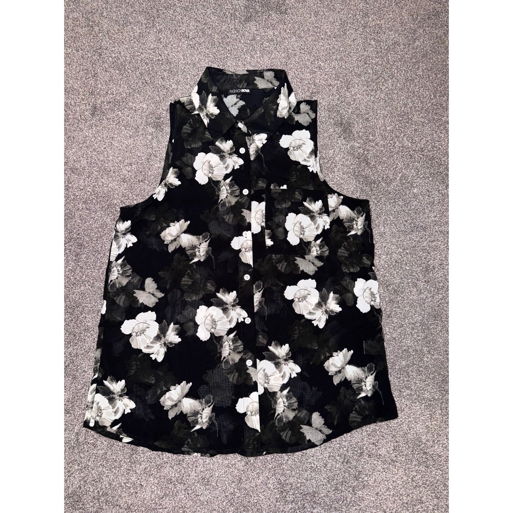 Fashion Nova Women's Black, Gray & White Floral Sleeveless Button-Front Tank Top
